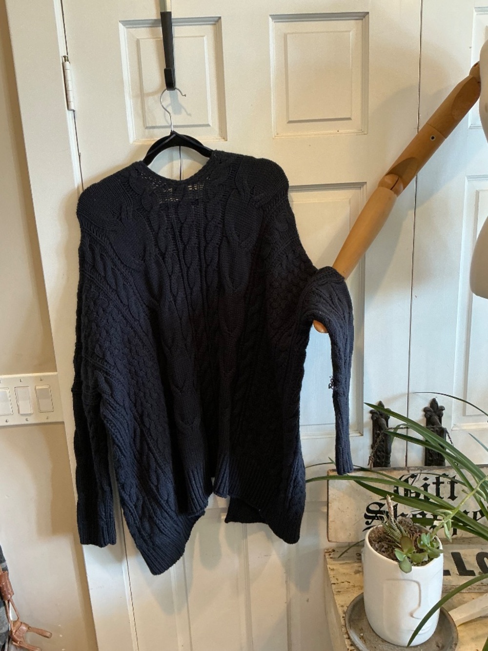 Moon and Madison cardigan. Brand new! With tags! Size XL - Picture 3 of 5
